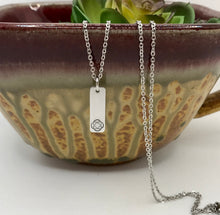 Load image into Gallery viewer, Vertical Celtic Knot Necklace