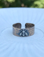 Load image into Gallery viewer, Copper &quot;Go Tell The Bees&quot; Bee Ring