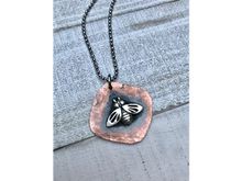 Load image into Gallery viewer, Copper Bee Necklace